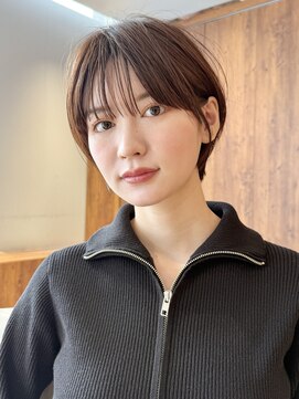 ビュートリアム 南青山(BEAUTRIUM) ショートヘアショートボブ丸みショート耳掛け