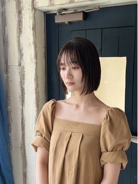 ニーゼロゼロナナ(2007) 【ふんわり軽い】レイヤーボブ×小顔シルエット
