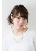 ミディアムでもOK!編みこみサイドアップ