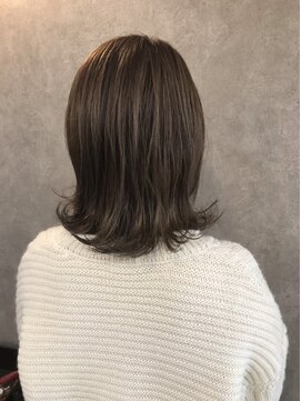 ヘアアンドスパ メロウ(hair and spa mellow) ミルクティーベージュミディ