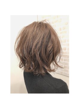 ビーダッシュアヴェダ(B dash AVEDA) グレージュミディアム