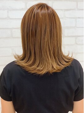 コネル ヘア アンド ハート(CONNEL HAIR And HEART) 外ハネ×ハイライトボブ