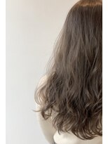 ジーナ 梅田(Zina)&nbsp;【Zina 梅田】　イルミナ★ゆるふわ透明感グレージュ