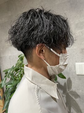 サロン ド ロイ(Salon de Roi) men'sセンターパートツイスパ☆