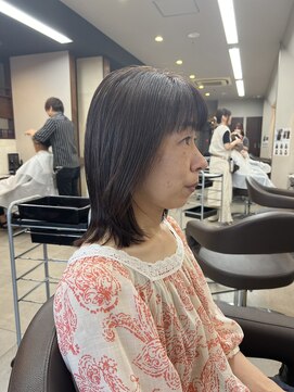リリ(Liri material care salon by JAPAN) 纏まりのあるミディアムレイヤー