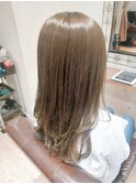 ハイトーンベージュ