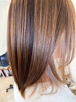 レポヘアー(Repos hair)&nbsp;20代30代40代ハイライトアッシュベージュ透明感レイヤーカット