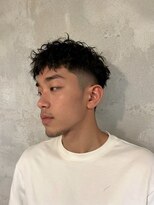 キングオブヘア バイ ノイズ 梅田茶屋町店(KING of hair by NOISM)&nbsp;ブリーチカラースパイラルパーマツーブロックセンターパート