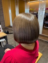 アイコニック 日進梅森台店(ICONIQ)&nbsp;脱白髪染め/ブラウンベージュ/ショートボブ