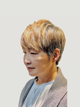 マリブ Malibu 【大人ベリーショート】髪でアクセントをつけるファッション