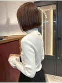 20代 ボブ 内巻き ブラウン 丸みボブ  マロンベージュ