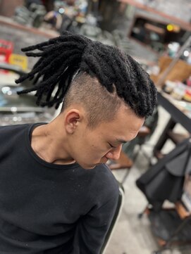 フォーコーナーズカットショップスリーセント 栄(FourCornersCutShop 3/cent) ドレッド