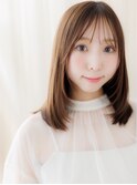 顔周りレイヤーカット艶感ストレートミディアムZ川口20代30代