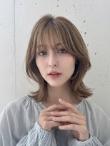 ビーチ(BEACH) レイヤーボブくすみベージュカラー