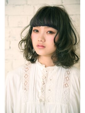 ガレージ(GARAGE) 外国人風 マットベージュ ドールボブ