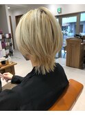 マッシュくびれヘアビタミンカラーメルティカラーセンターパート