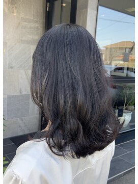 メゾン アヴァロ(Maison Avallo) #ウェーブ巻き #オトナグレージュ