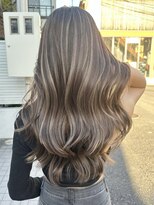 ヨロ 小岩(YOLO) ハイライトショートヘアダブルカラーイルミナカラーオージュア