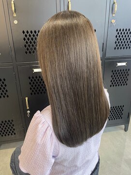 スティル ヘアアンドアイラッシュ(STILL hair&eyelash) 【森】艶髪×濃いめオリーブ