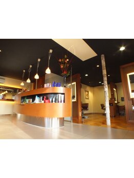 《円山・宮の森/駐車場有》カフェのような雰囲気の実力派サロン。特別な時間をお過ごしいただけます◇