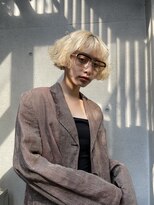 ヴァーディ オモテサンドウ(Vardy omotesando)&nbsp;blonde/金髪 ブロンド 巻き髪 ボブ