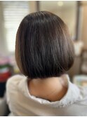 オリーブグレージュ