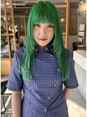 グリーン×レイヤーカット