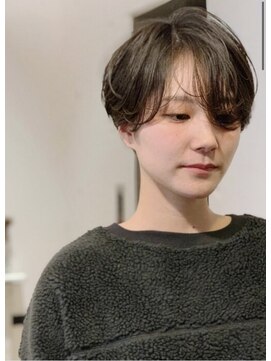 ラリカ(La Rica) ハンサムショートでレディーに色っぽく