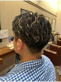 刈り上げパーマ