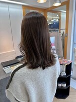 ユニ バイ マグ 長野店(Uni.by Mag)&nbsp;◎小顔効果オリーブブラウン×くびれミディ韓国風