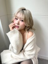 バド(bado)&nbsp;ホワイトカラー/透明感カラー／レイヤーカット／髪質改善/本町