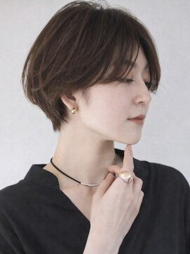 サーカス バイ ビュートリアム 青山(CIRCUS by BEAUTRIUM) 30代　40代　50代　エアリーショート　前髪長めショート　小顔