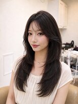 キューミー(Qmee)&nbsp;韓国レイヤー　ロング　暗髪　夏カラー