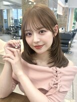 ポーチバイハニー オモテサンドウ(PORCH by HONEY omotesando)&nbsp;ミディアムレイヤーカットラテベージュ1