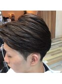 ON/OFFどちらでも使えるツーブロックヘア