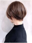 ハイライトくびれショート_スリークボブ厚めバング_ba287503