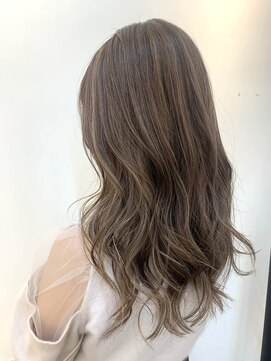 フェーディン(fa/din) 極細ハイライトペールベージュ