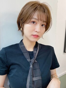 ハニーシブヤ(HONEY shibuya) 【HONEY渋谷】ひし形コンパクトショート×グレーベージュ