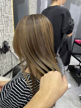 アローズ 久留米店(arose) 20代30代40代大人かわいいゆるふわ愛されシルキーベージュ