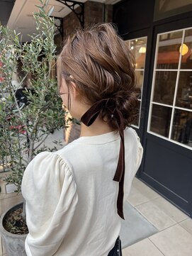 トータルビューティ ジェム バイ ヘアタイム(TOTAL BEAUTY gem by HAIR TIME) シニヨンヘア ウェディング前撮りヘア