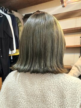 シャロン(SHARON) 【SHARON原宿】外はねボブ×マットカラー