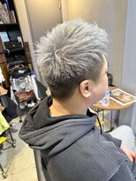 ソウジュ(SOJU)&nbsp;ブリーチ×ホワイトグレイアッシュ