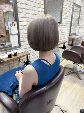 ルーダ(RUEDA) ホワイトベージュ