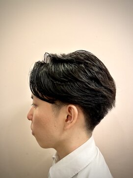 ヒロギンザバーバーショップ 新宿店(HIRO GINZA BARBER SHOP) センターパート×ニュアンスパーマ