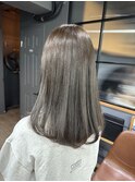 シンプルなのに洗練された透明感カラー／髪質改善トリートメント
