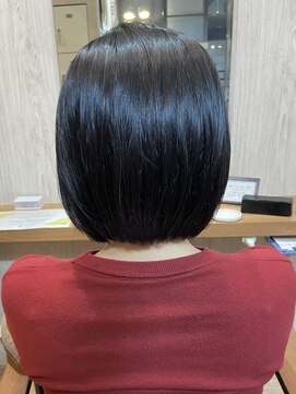 ヴィサージュクルー(VISAGE crew) 厚みと丸みのボブデザイン！