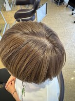 レッド(ReD) 白髪ぼかし/白髪ぼかしハイライト/脱白髪染め/金沢/髪質改善