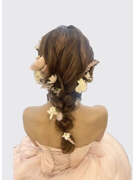 エリリーム(mlilym) ゆるっと編みおろしヘア