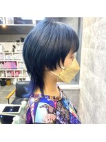 キャラ シャローネ 池袋(Chara Chalone)&nbsp;ブルー系カラーのウルフカット【池袋/池袋東口/岸雄一】