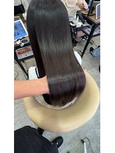 縮毛矯正の概念が変わる。乾かすだけで形になる。